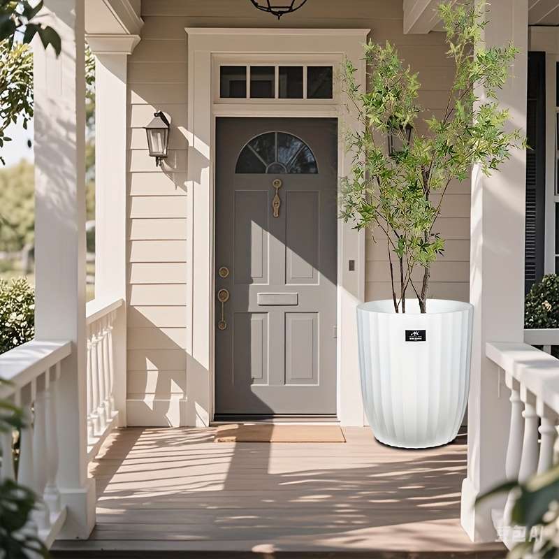 Flowerpot Items White - 1Pc Vertical Striped Pot