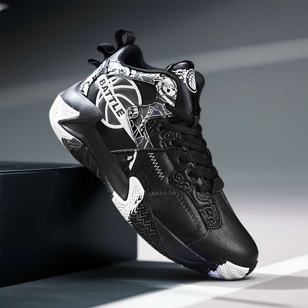 Sneakers Versatile Black And White Size Uk 7