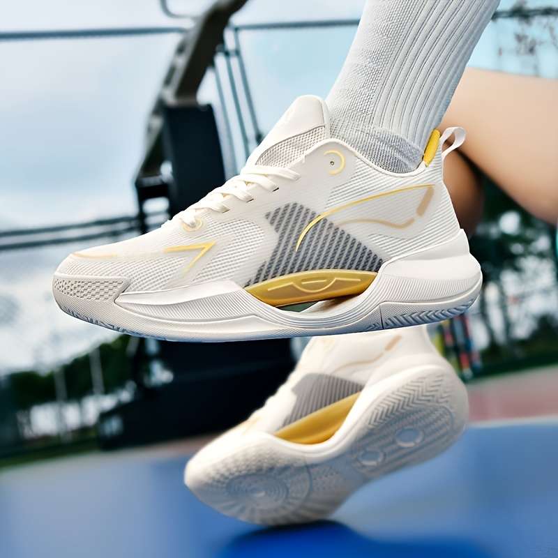 Sneakers Figure 2 Size Uk 7