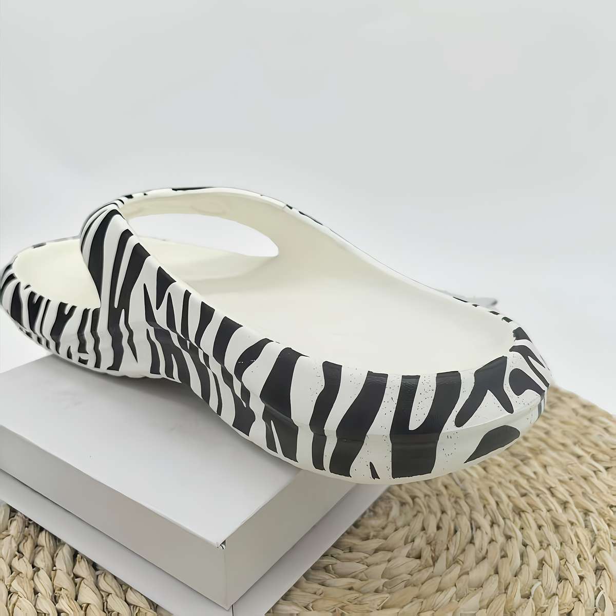 Ladies Summer Flip Flops Grey Uk 4.5-5