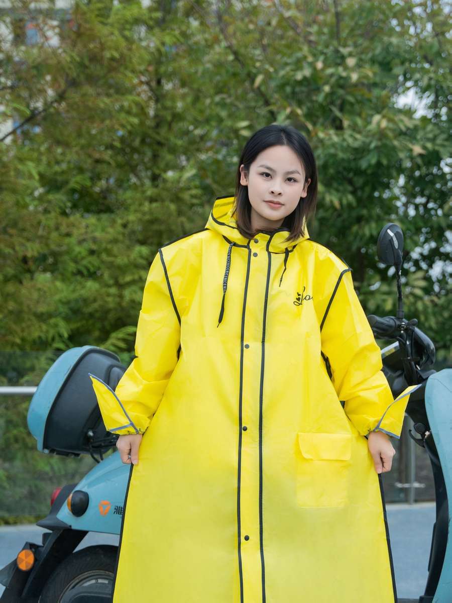 Raincoat Yellow Size L