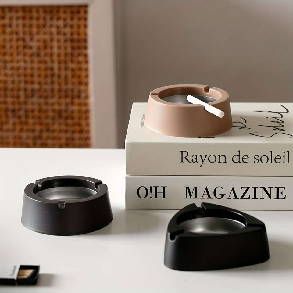 2PCS Simple Creative Triangle Ashtray Creative Home Personality Ashtray 2pcs