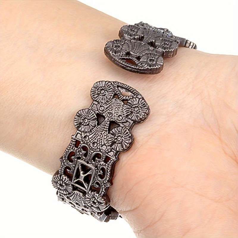 Vintage Women Bracelet Watch 3D Floral Leaf Quartz Wristwatch Black