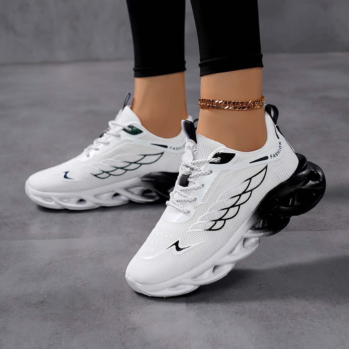 Women S Sneakers Color White Sizeuk 10