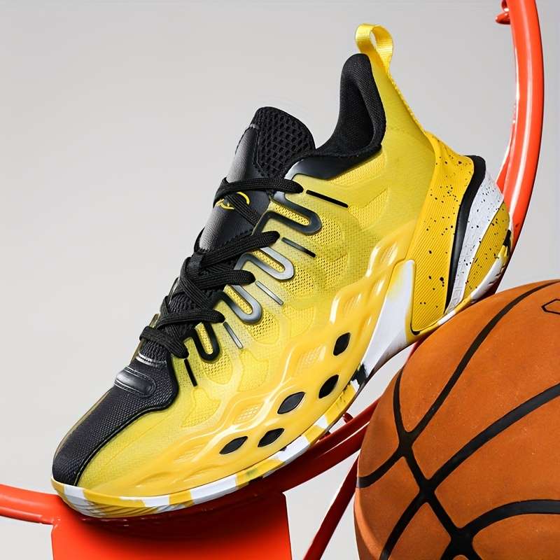 Sneakers Yellow Size Uk 7