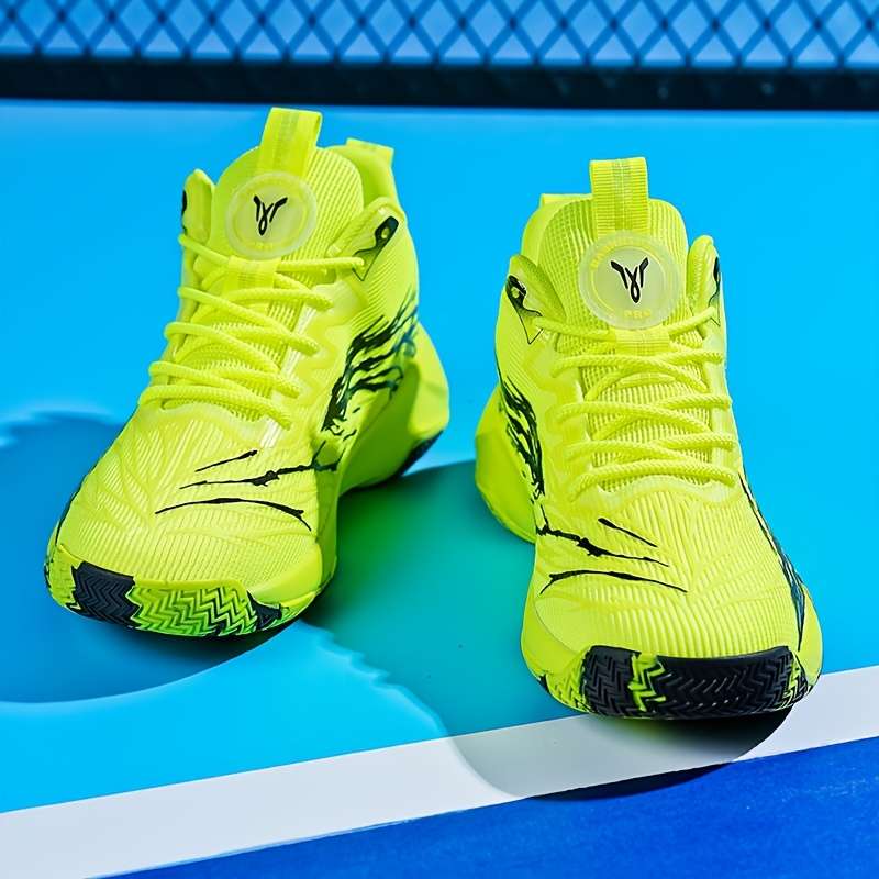 Sneakers Bright Green Size Uk 7.5