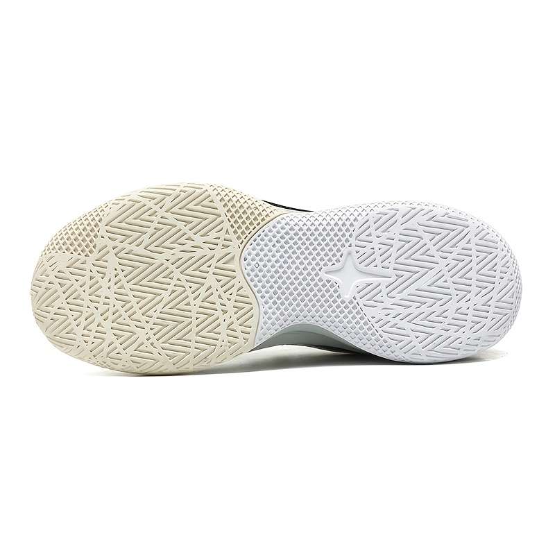Sneakers Beige Size Uk 7