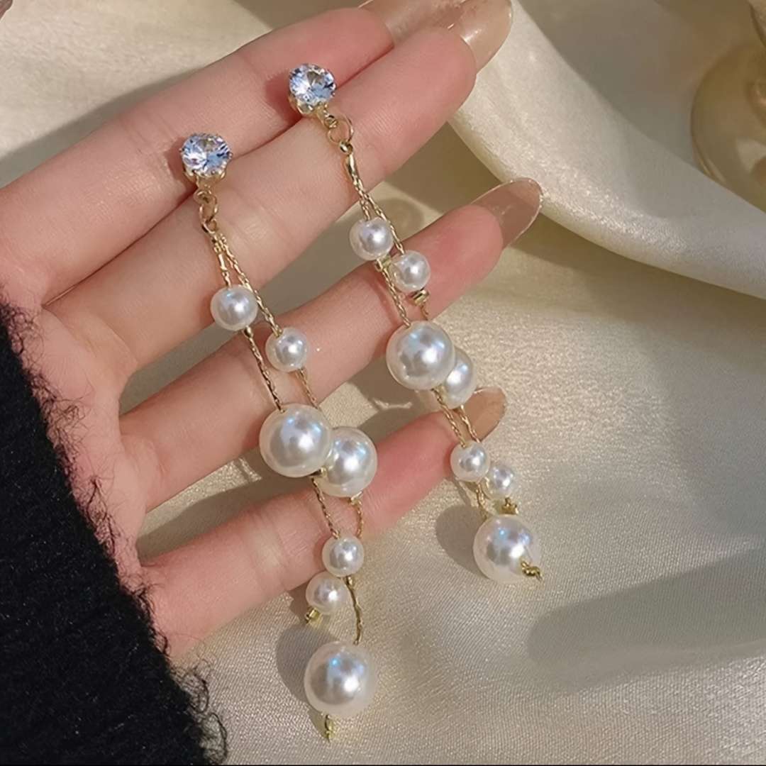 Women S Earrings Color Golden