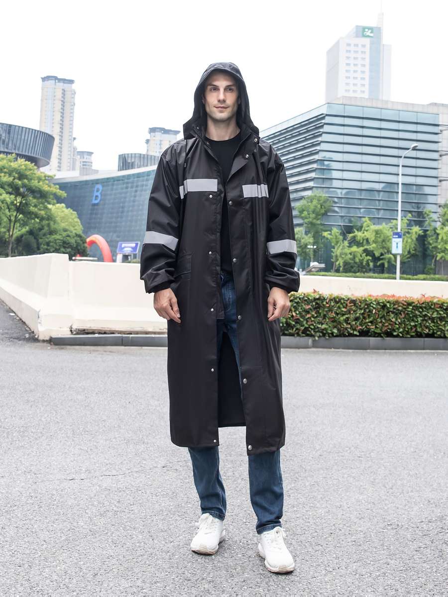 Raincoat Black Size Uk M