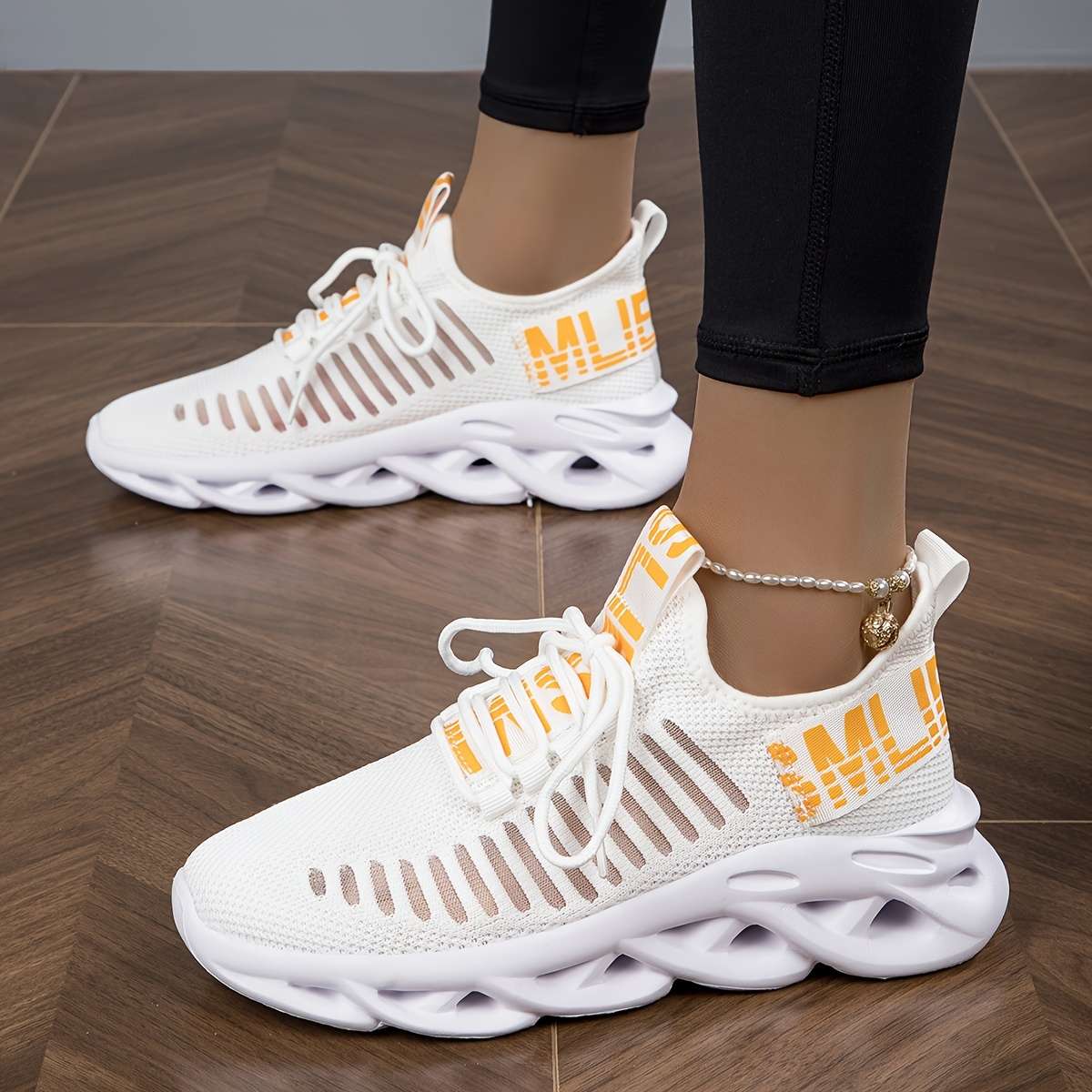 Women S Sneakers Color White Sizeuk 9