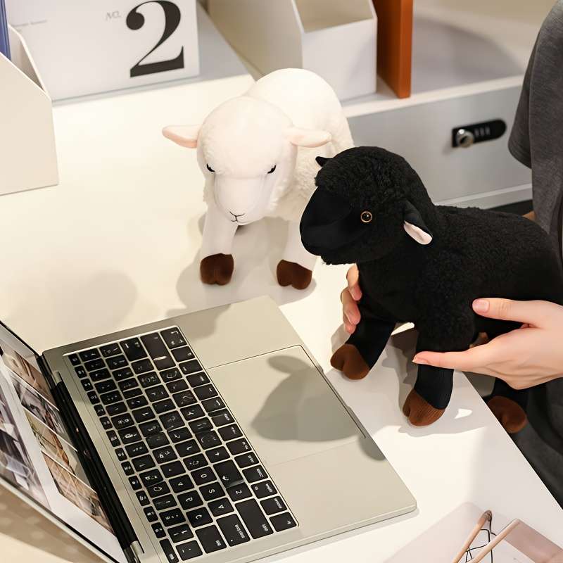 Plush Toyss color Black