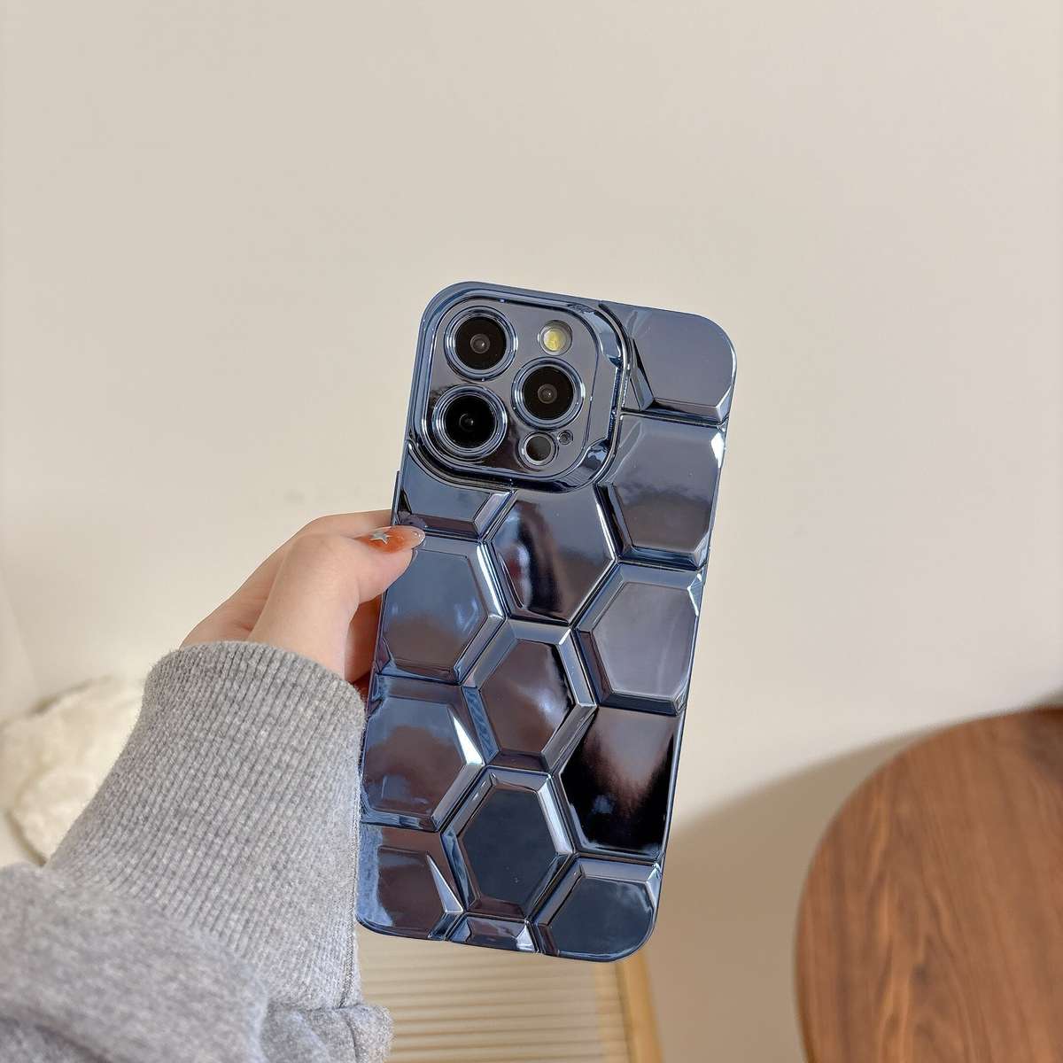 1Pc Golden For iPhone 14 Plus Textured Phone Case