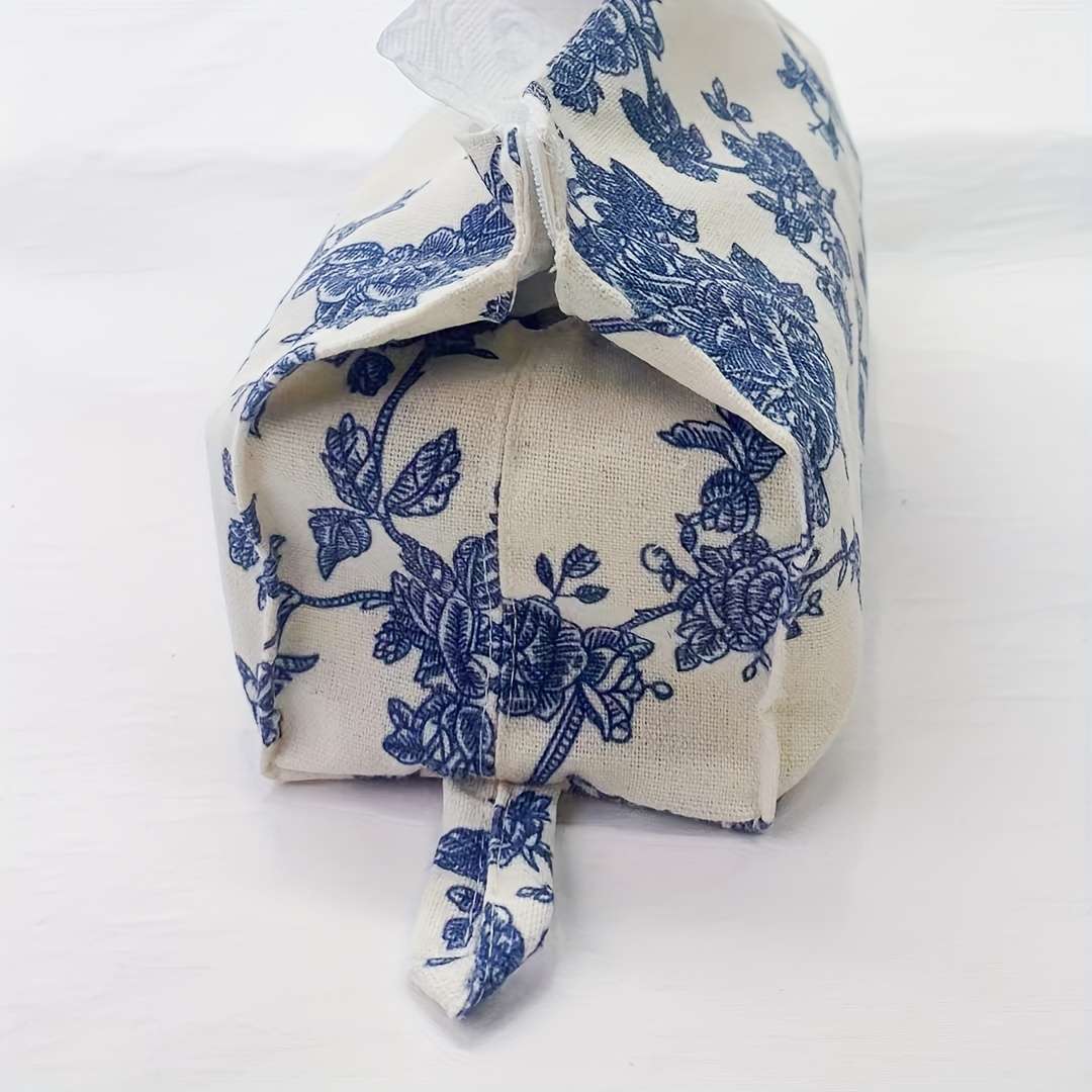 Car Tissue Box Color Blue And White Porcelain Blue Size 22Cmx12Cm  8.7Inx4.7In