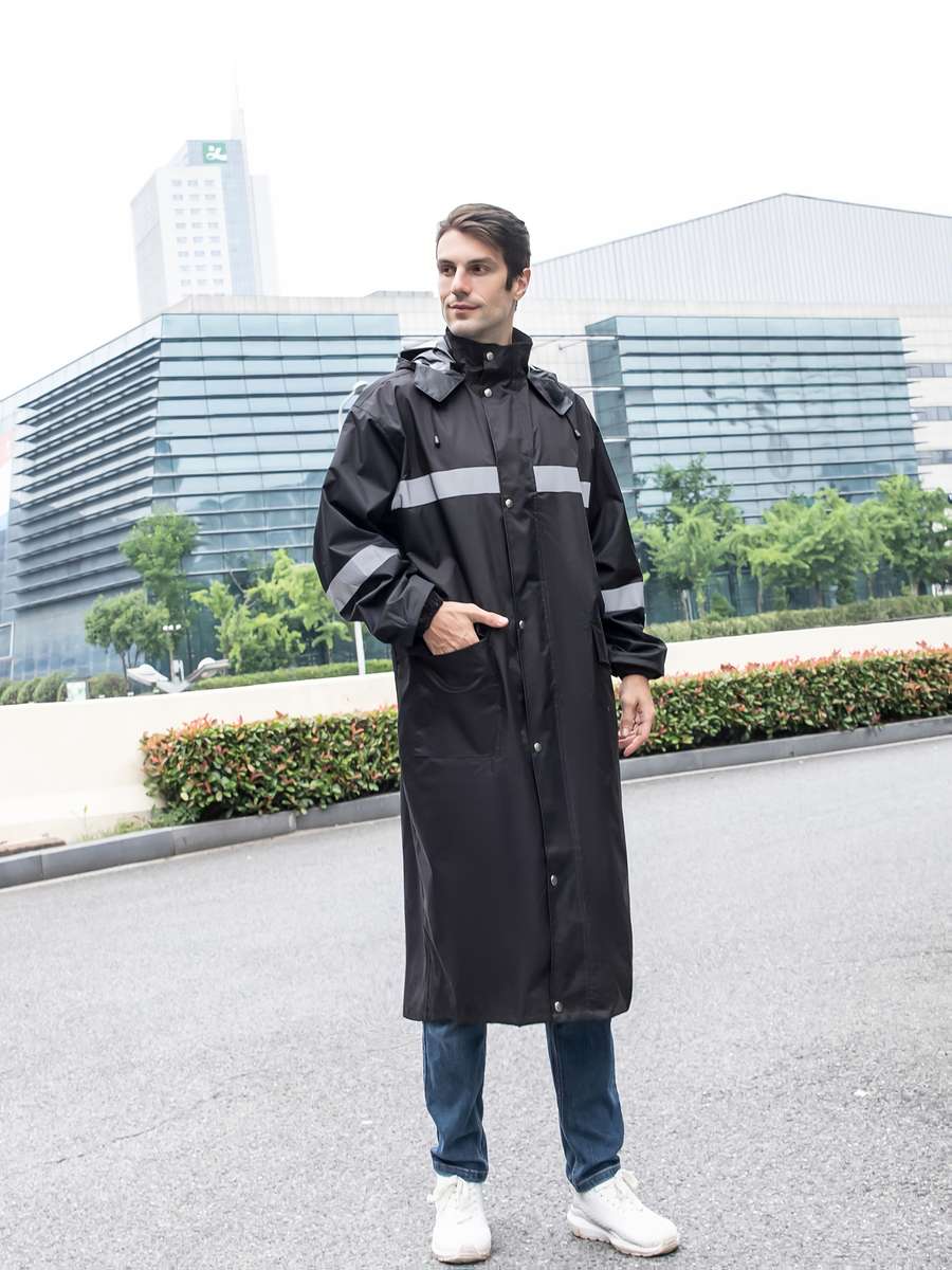 Raincoat Black Size Uk M