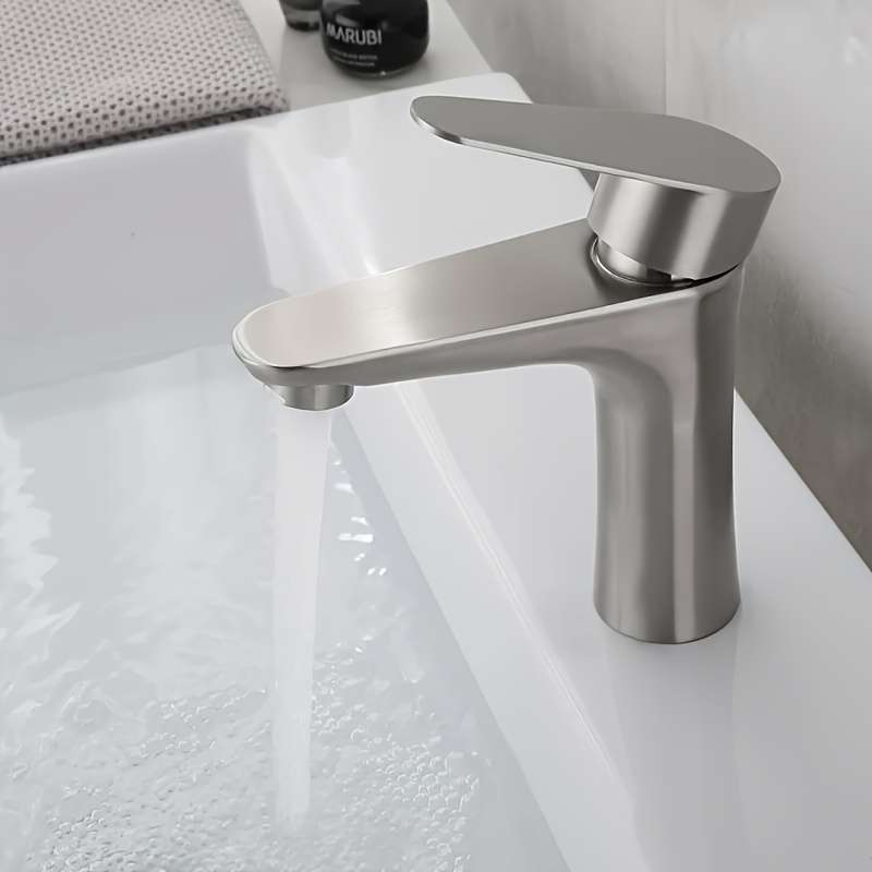 Faucet Silvery Brushed   2 80Cm Water Inlets