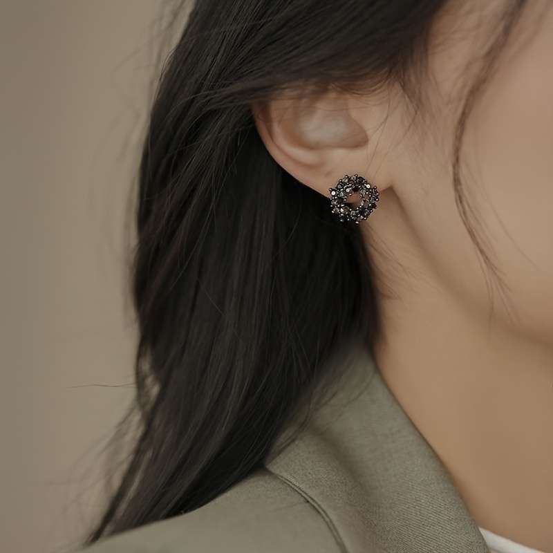 Women S Earrings Color Black