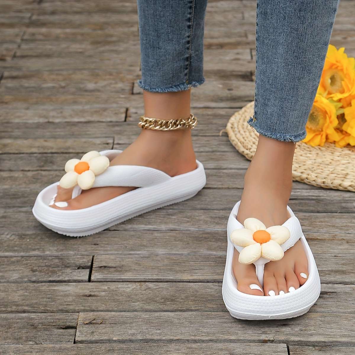 Ladies Summer Flip Flops Rose Red And White Flowers Uk 6.5-7