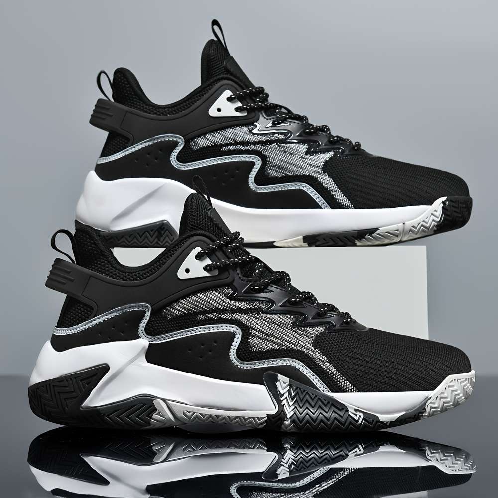 Sneakers Black Size Uk 7
