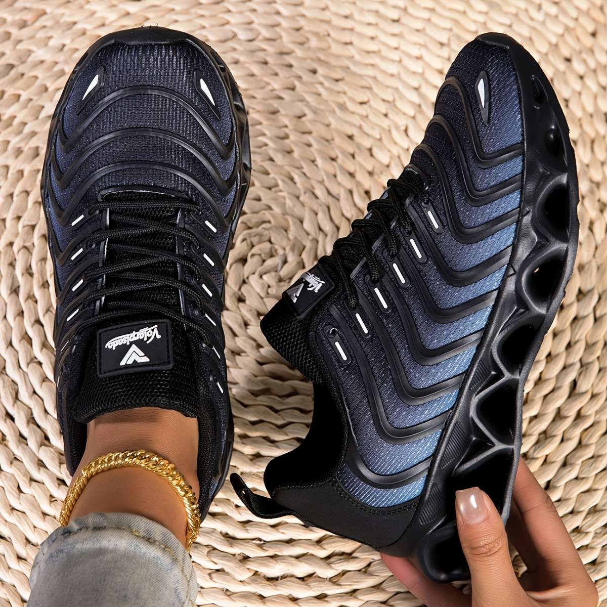 Sneakers Color Black Sizeuk 7