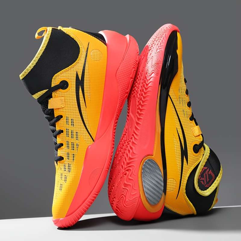 Sneakers Yellow Size Uk 7