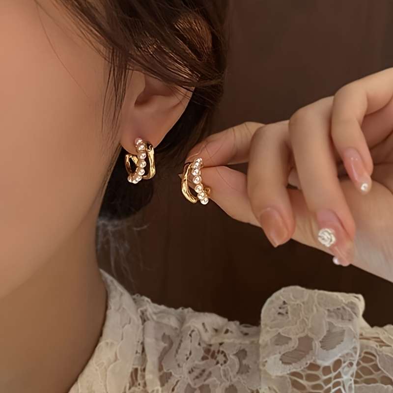 Women S Earrings Color Golden