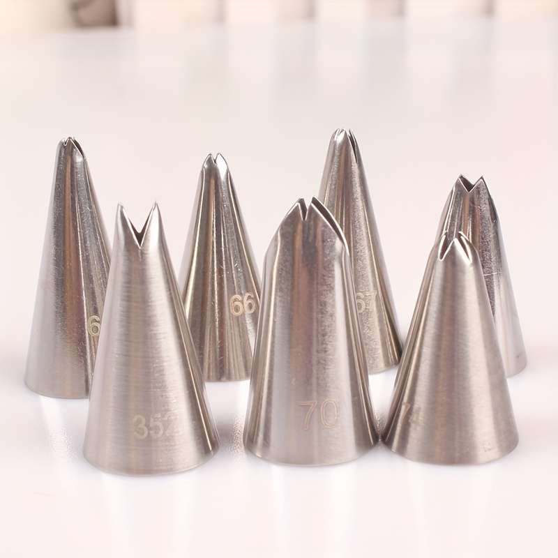 Piping Nozzle Model 7 Trumpet Leaves