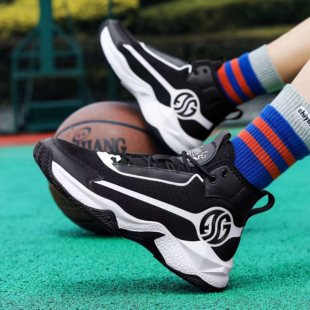 Sneakers Black Size Uk 7.5
