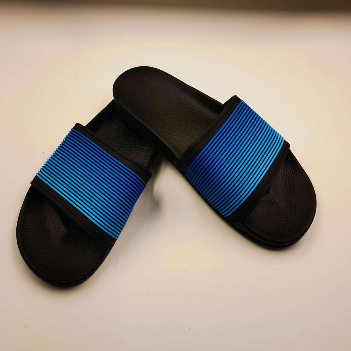 Men Slippers Summer Style White Size Uk 7