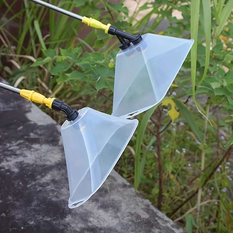 2Pcs Transparent Fan Shaped Lawn Sprinkler