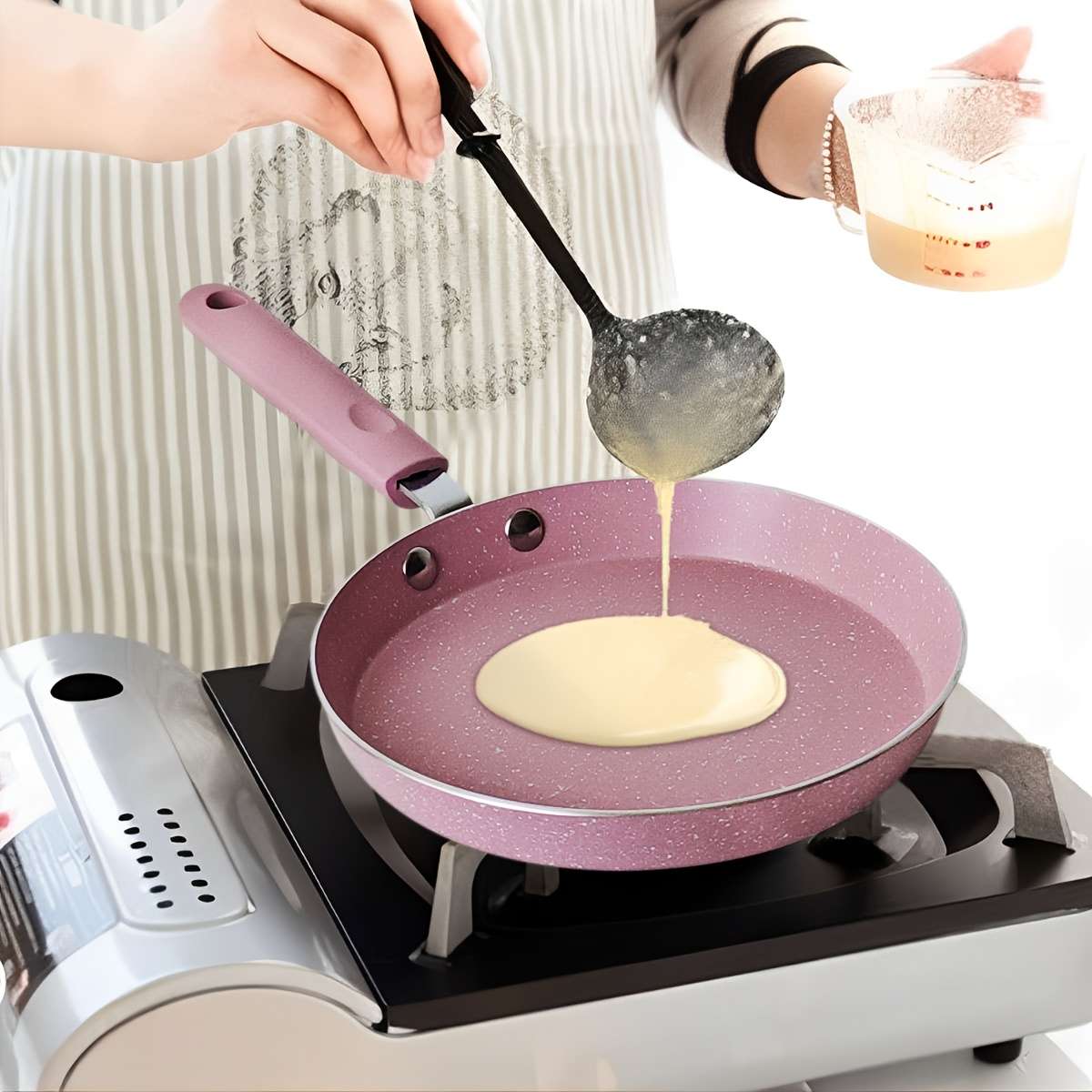 Frying Pan Color Pink Color Model7.09Inch18Cm