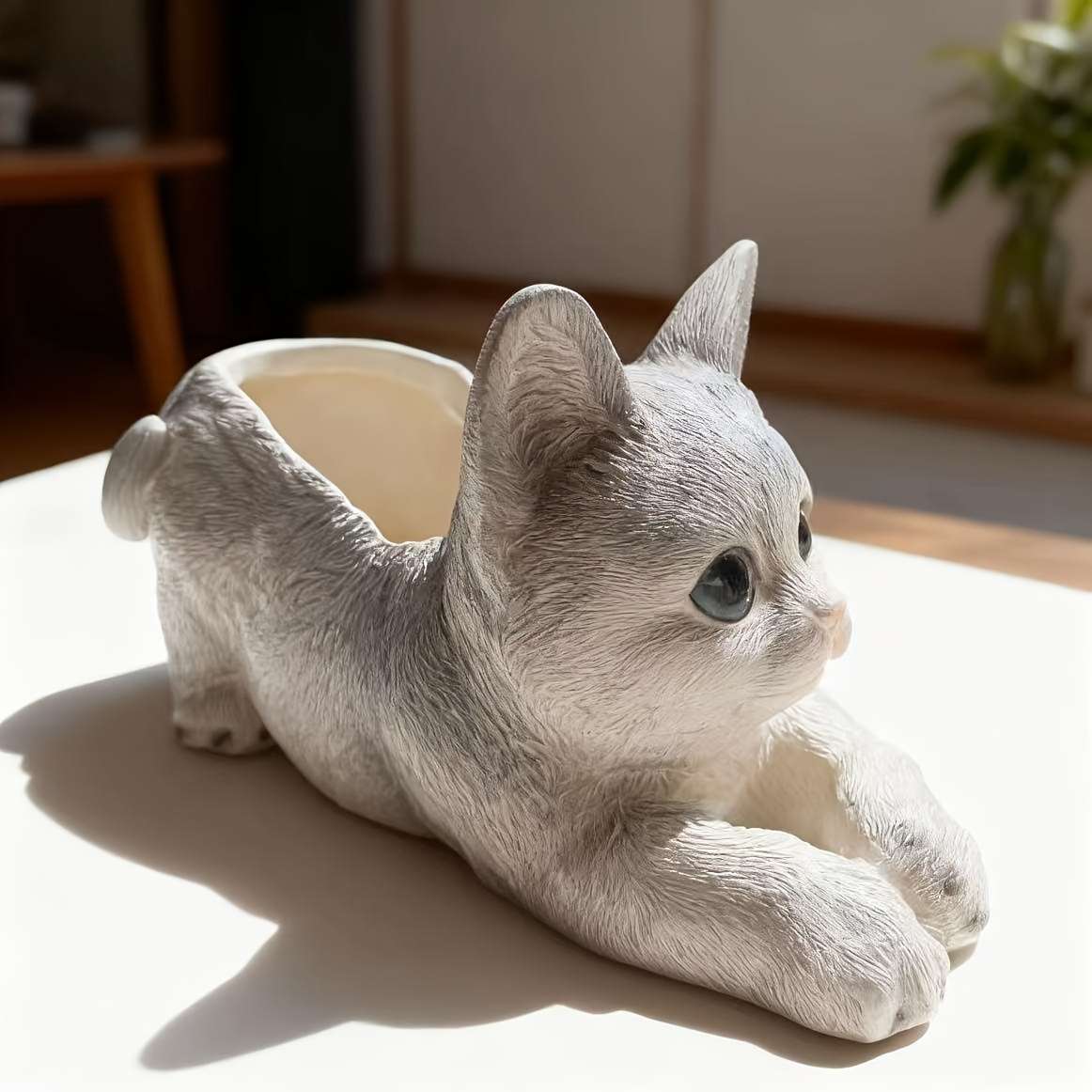 Flowerpot Color Lying Cat Gray