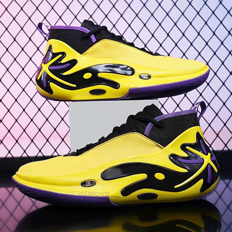 Sneakers Yellow Size Uk 7