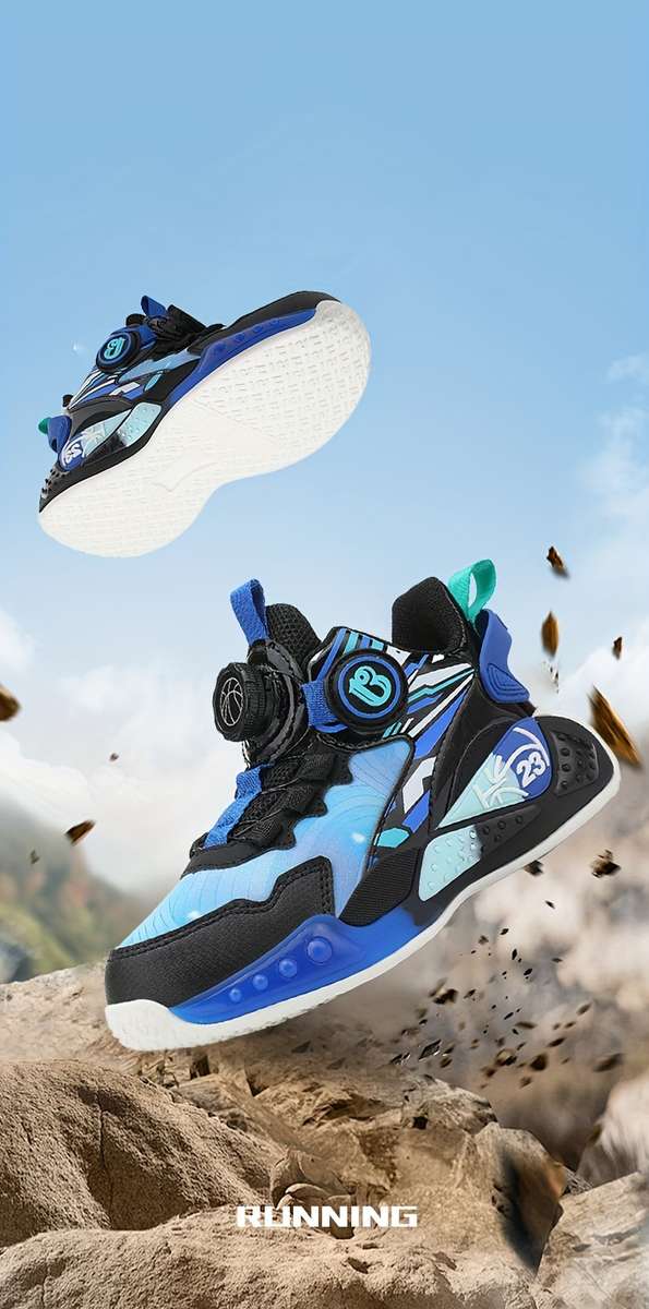 Sneakers Blue Size Uk 7 Big Kid