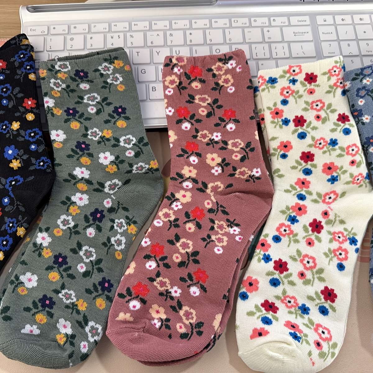 Women S Socks Color Multicolor 5Pairs Size Asian Onesize