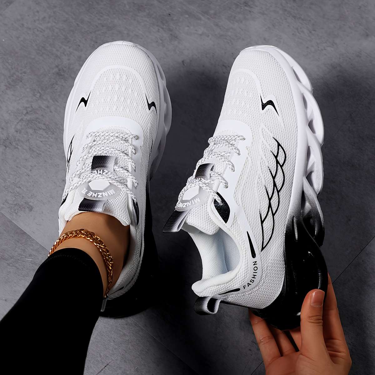 Women S Sneakers Color White Sizeuk 10