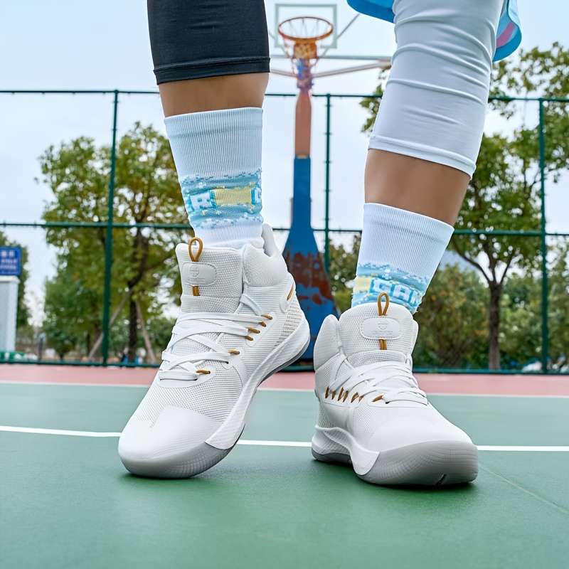 Sneakers White Golden Size Uk 7