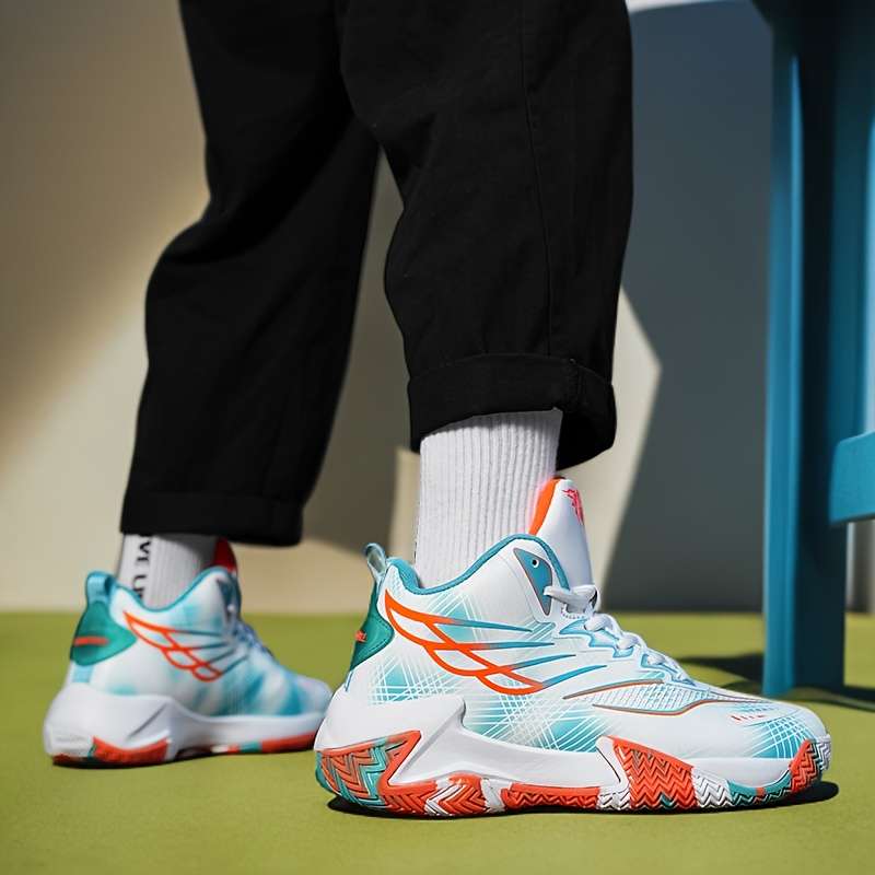 Sneakers Versatile White Orchid Size Uk 7