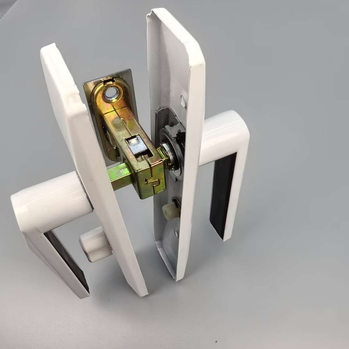 Lock Color White