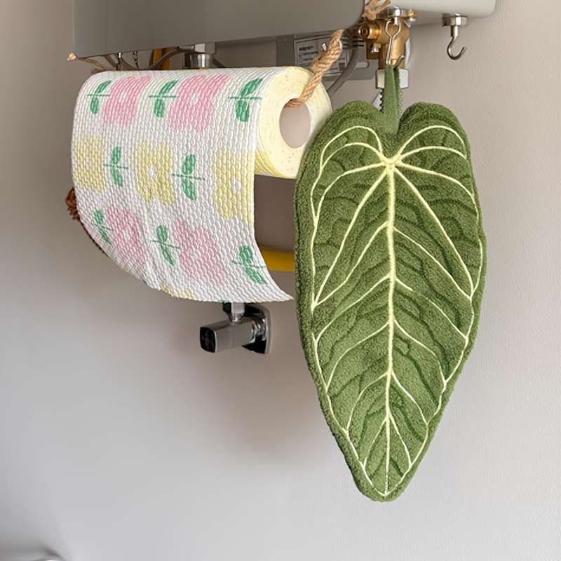 Towel Quantity 3 Pieces 1 Leaf  2 Flowers