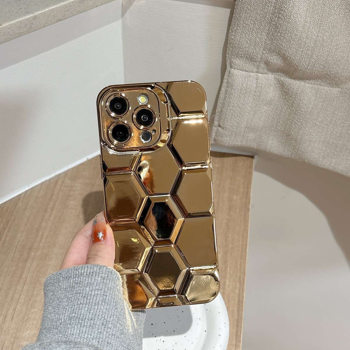1Pc Golden For iPhone 14 Plus Textured Phone Case