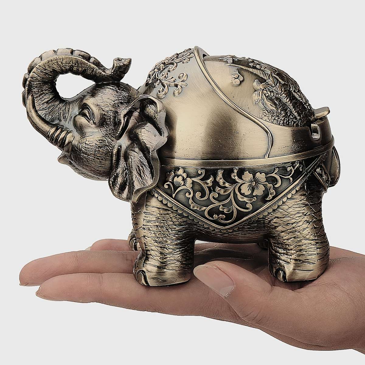 Aluminum Alloy Elephant Ashtray With Lid Windproof Suitable For Outdoor And As