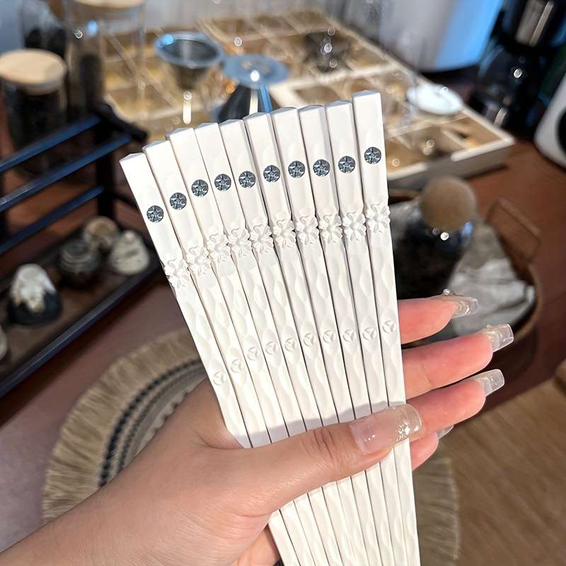 Chopsticks Style White Silvery Carved Chopsticks 5 Pairs