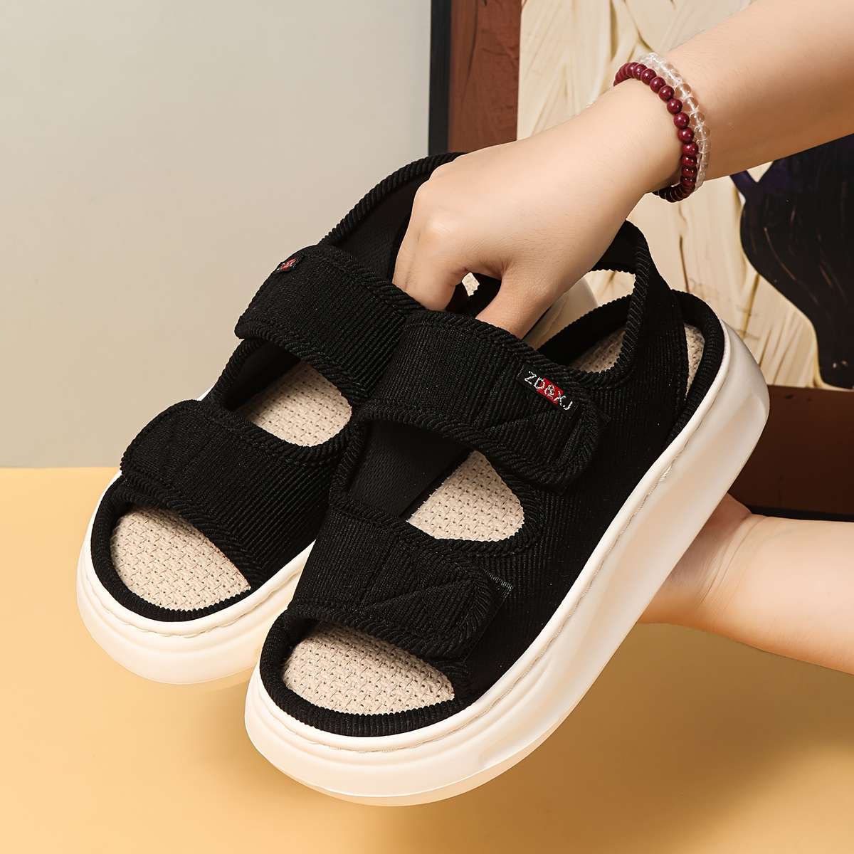 Sandals Color Black Size Uk 9.5 Wide