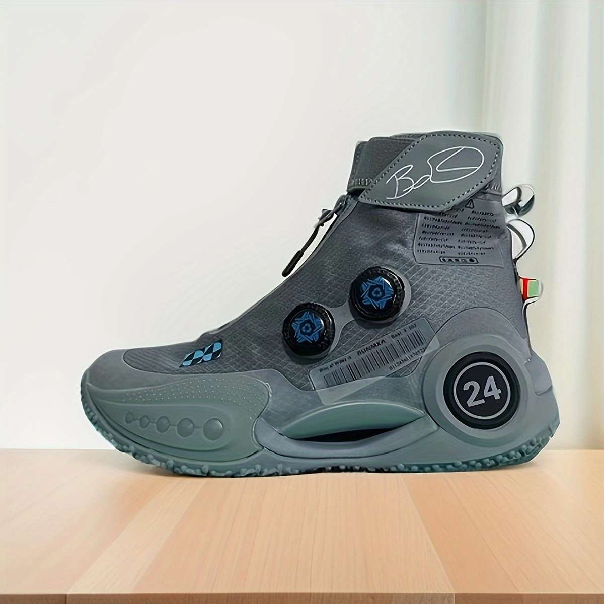 Basketball Shoes Color Golden Sizeuk 4