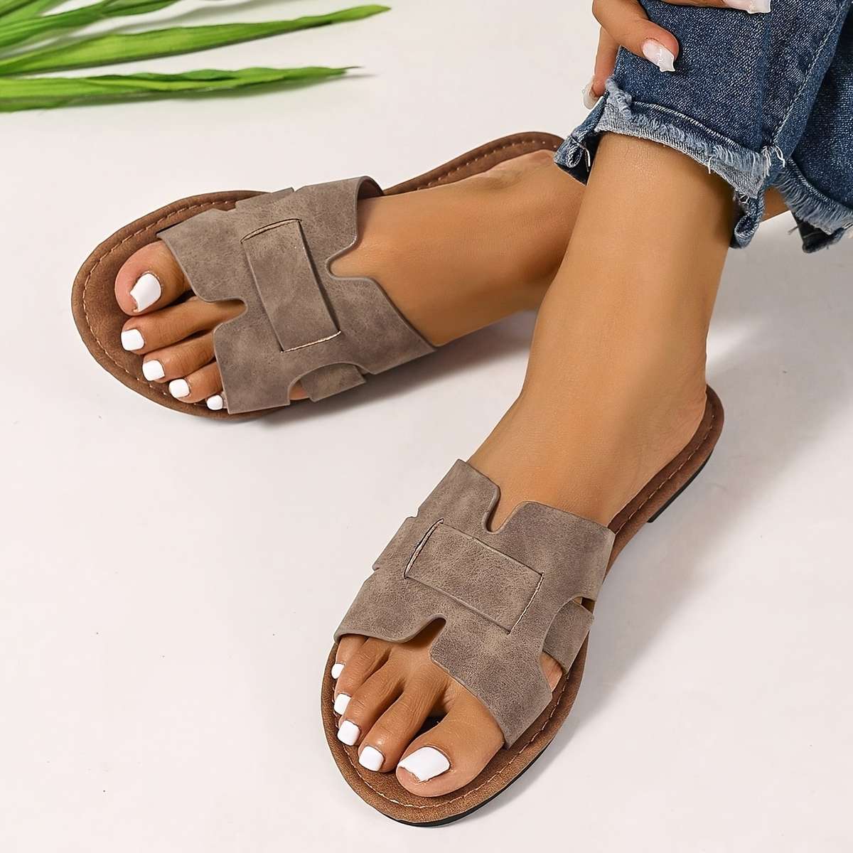 Sandals Color Beige Size Uk 8