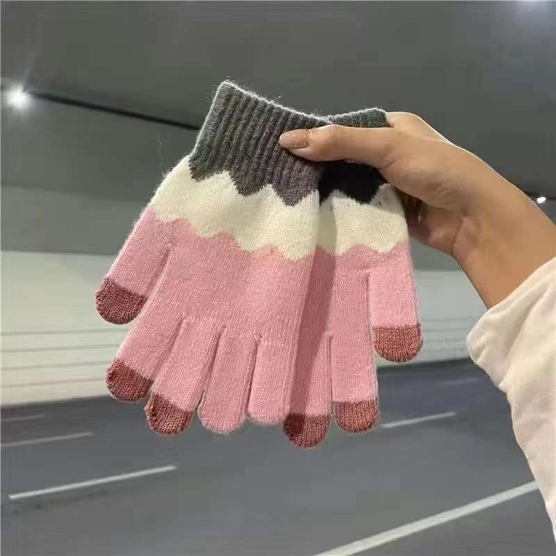 Gloves Color Pink