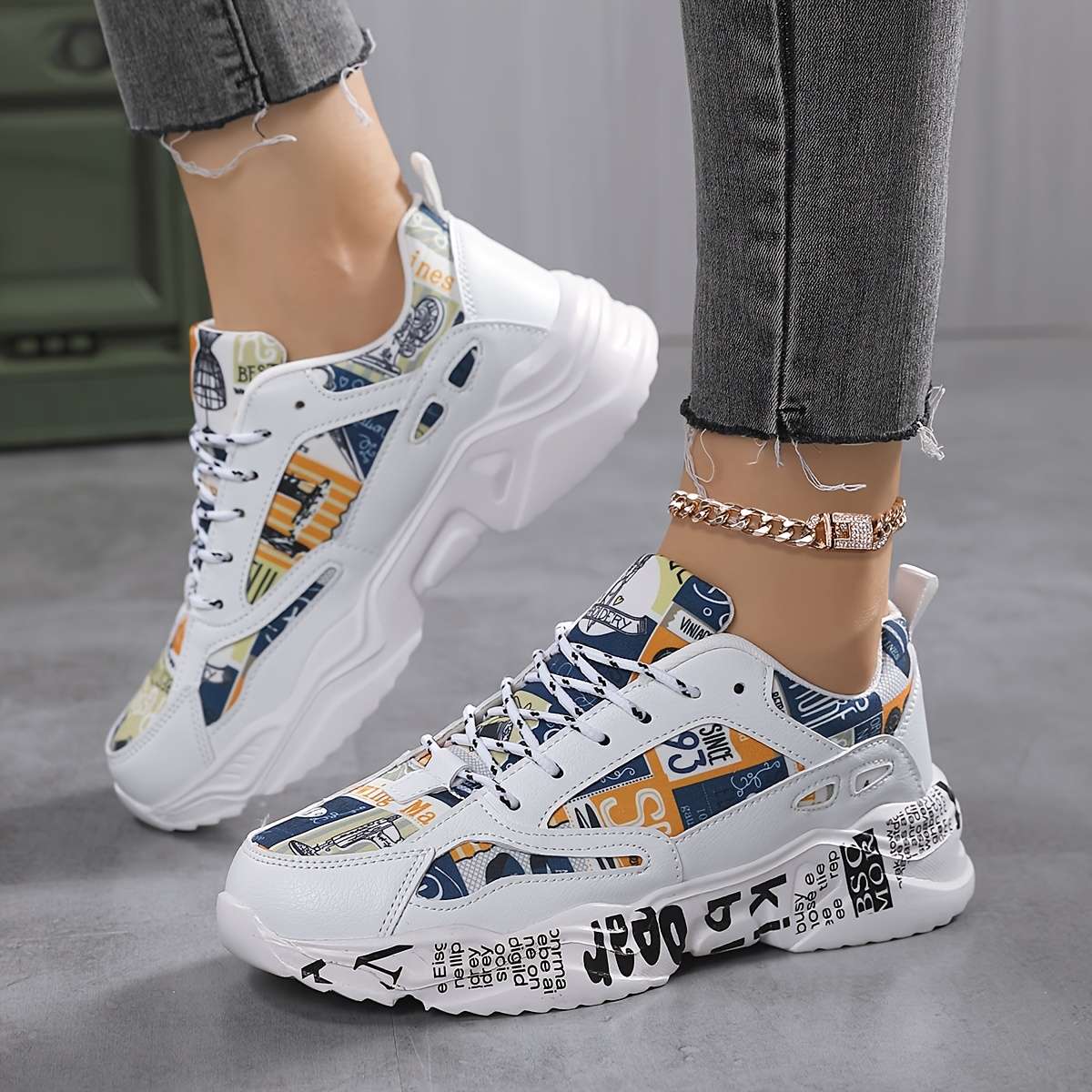 Sneakers Color White And Black Sizeuk 7.5