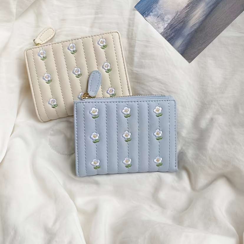 Chic Retro Floral Womens Walletcompact Two-Fold Design With Multiple Card Slots Lightweigh