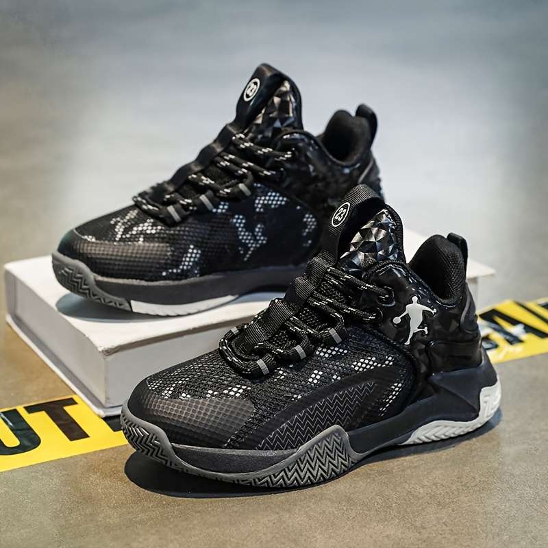 Basketball Shoes Color Black Sizeuk 13.5 Little Kid