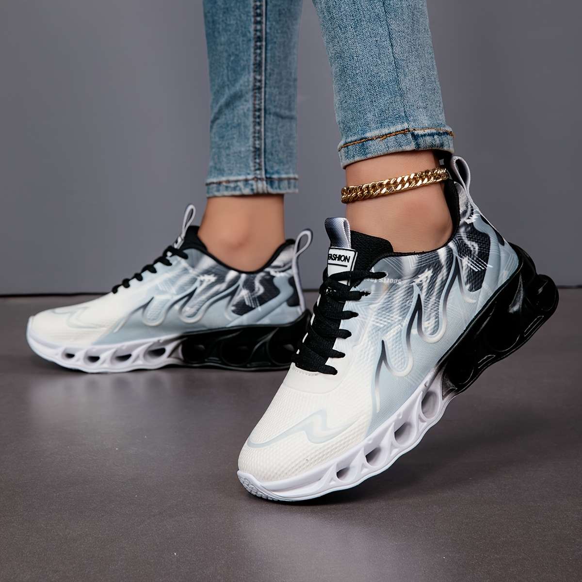 Sneakers Color Black Sizeuk 7